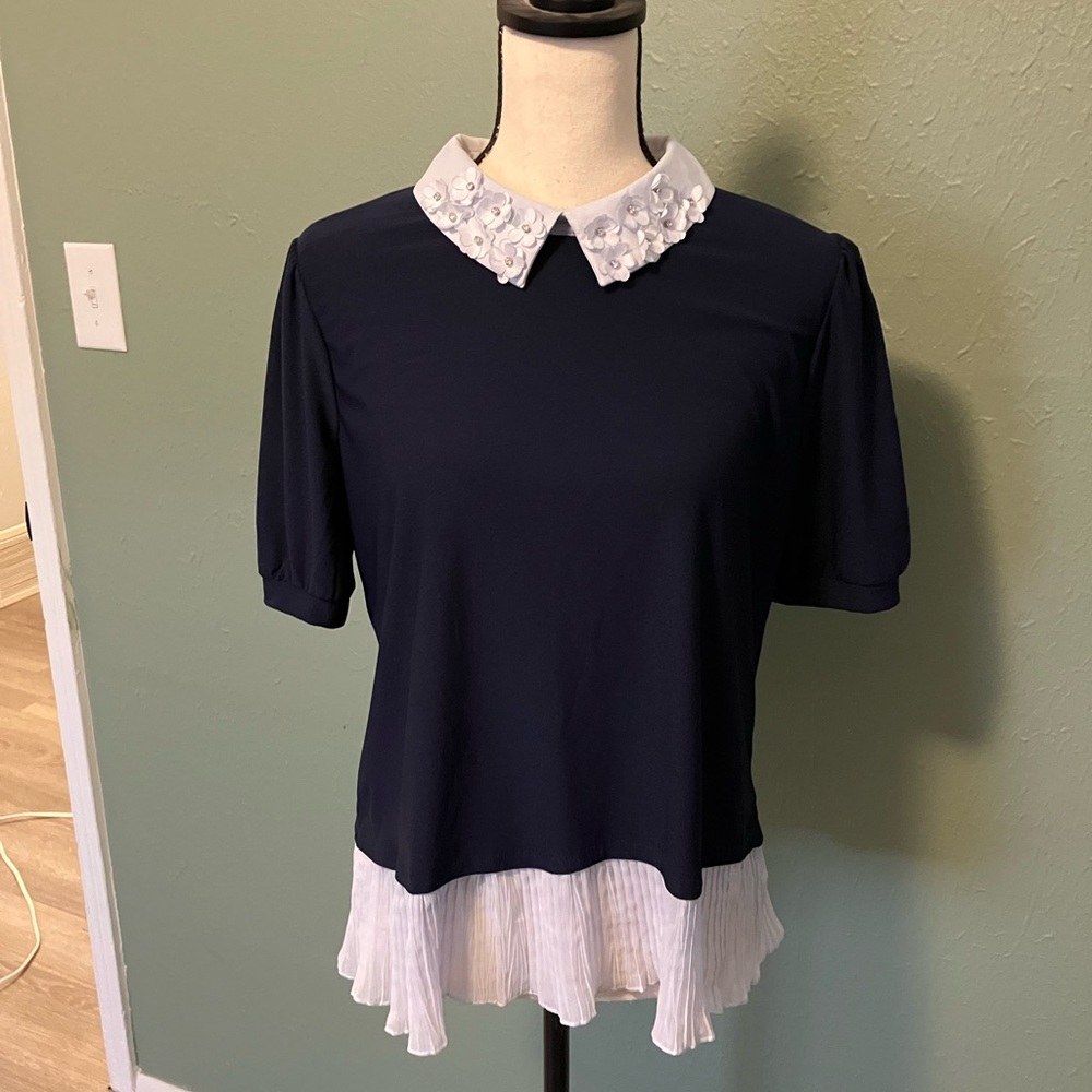 EUC Preppy Flower Collar Blouse